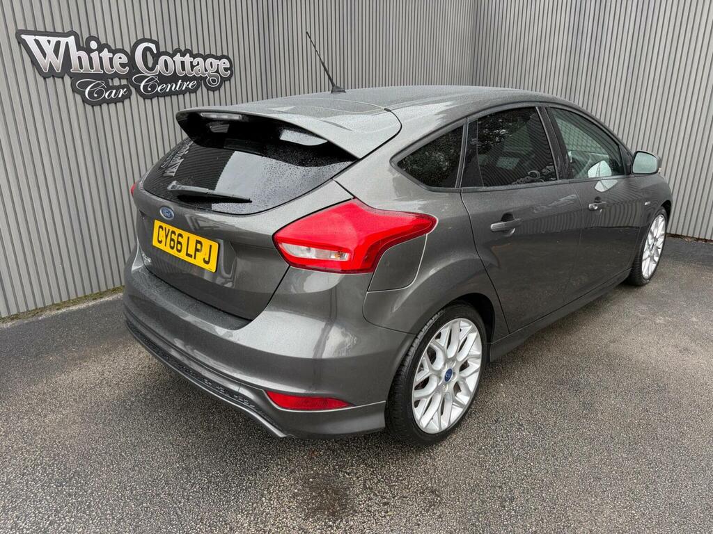 Ford Focus Hatchback 1.5 Tdci St-line Euro 6 Ss 2017 CY66LPJ Grey #2