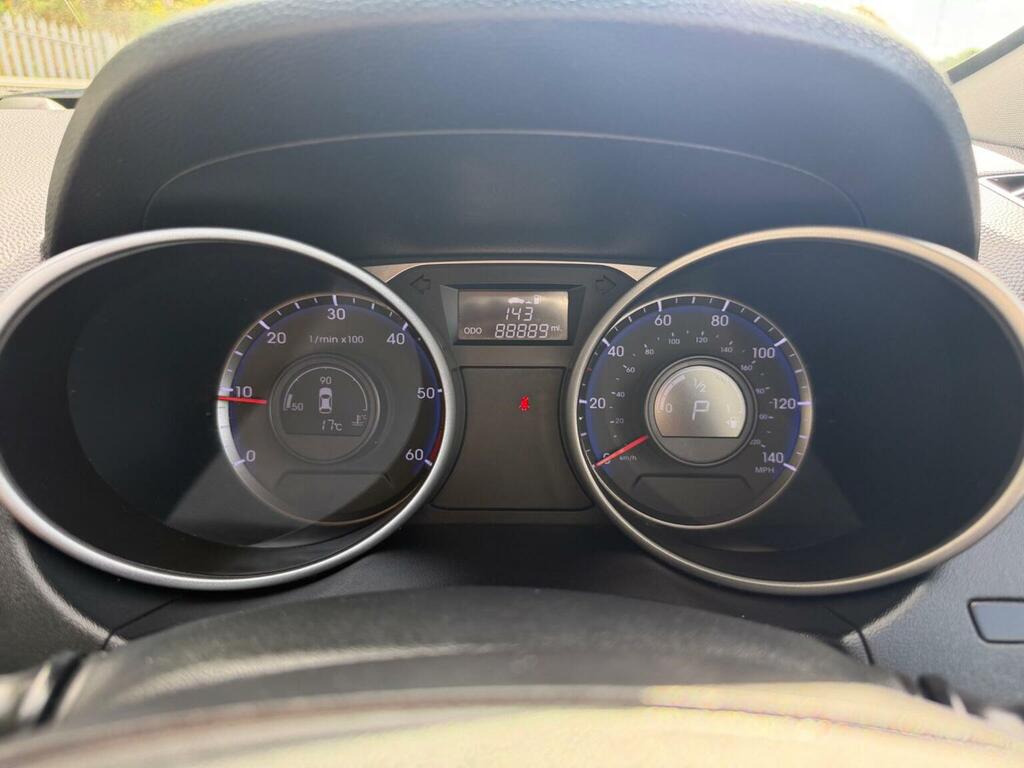 Hyundai Ix35 Crdi Se Silver #23