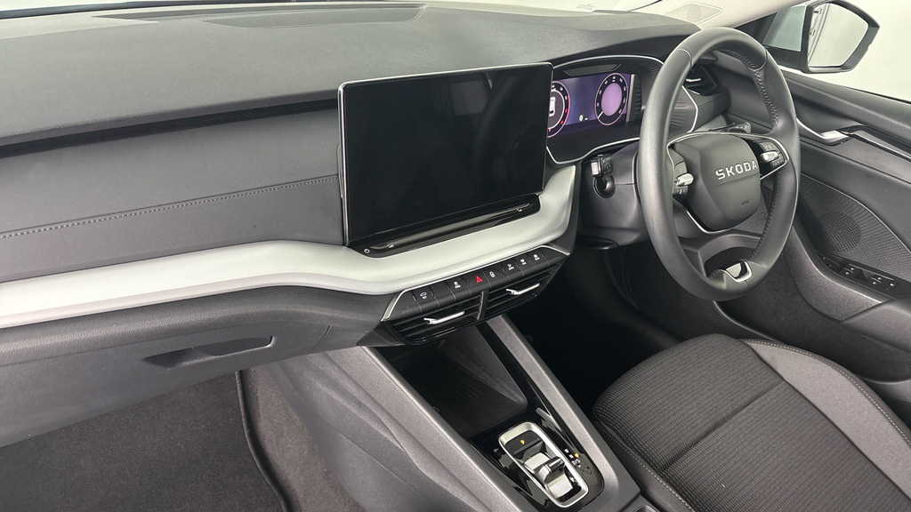 Skoda Octavia 1.5 Tsi E-tec Mhev Act Se Technology Estate Pe Silver #2