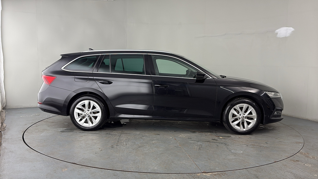 Skoda Octavia 1.5 Tsi Act Se L Estate Euro 6 Black #4