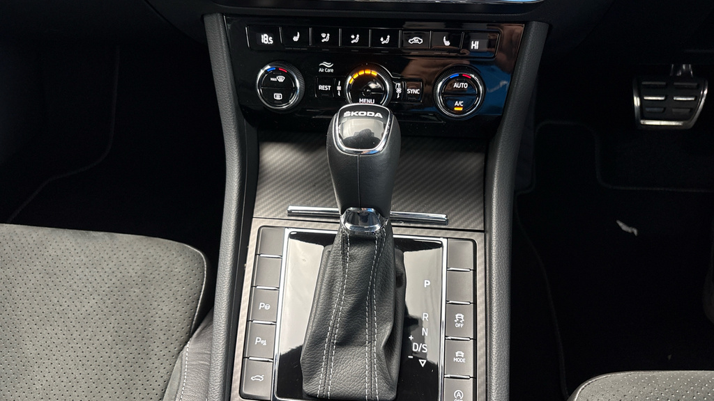 Skoda Superb 1.5 Tsi Se Technology Dsg White #22