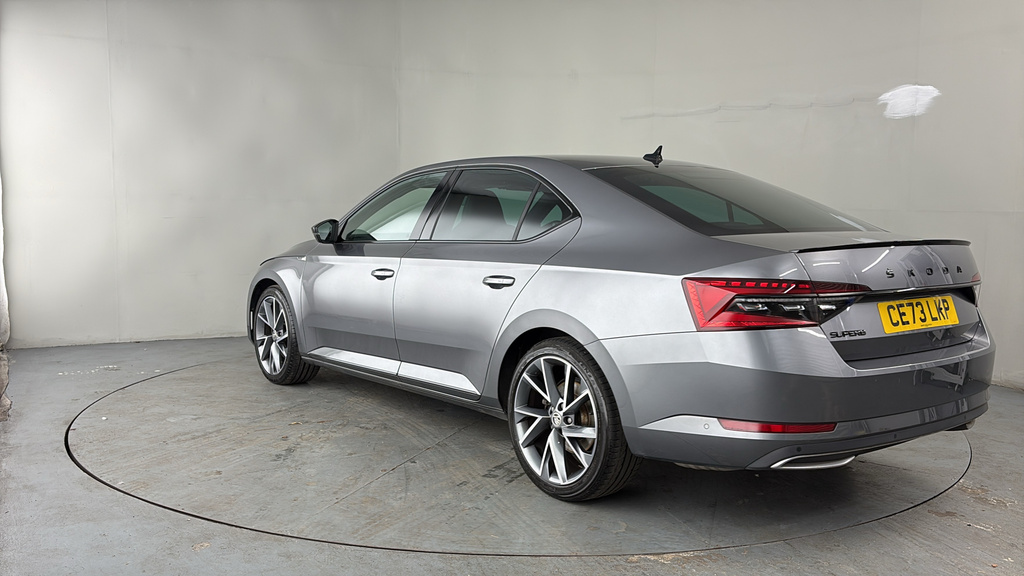 Skoda Superb 2.0 Tdi Sportline Plus Hatchback Dsg Eu Grey #3