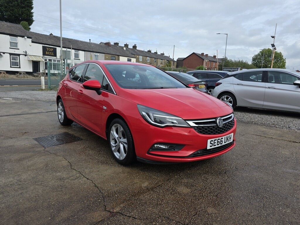 Vauxhall Astra Hatchback 1.6 Cdti Blueinjection Sri 2017 SE66UKH Red #2
