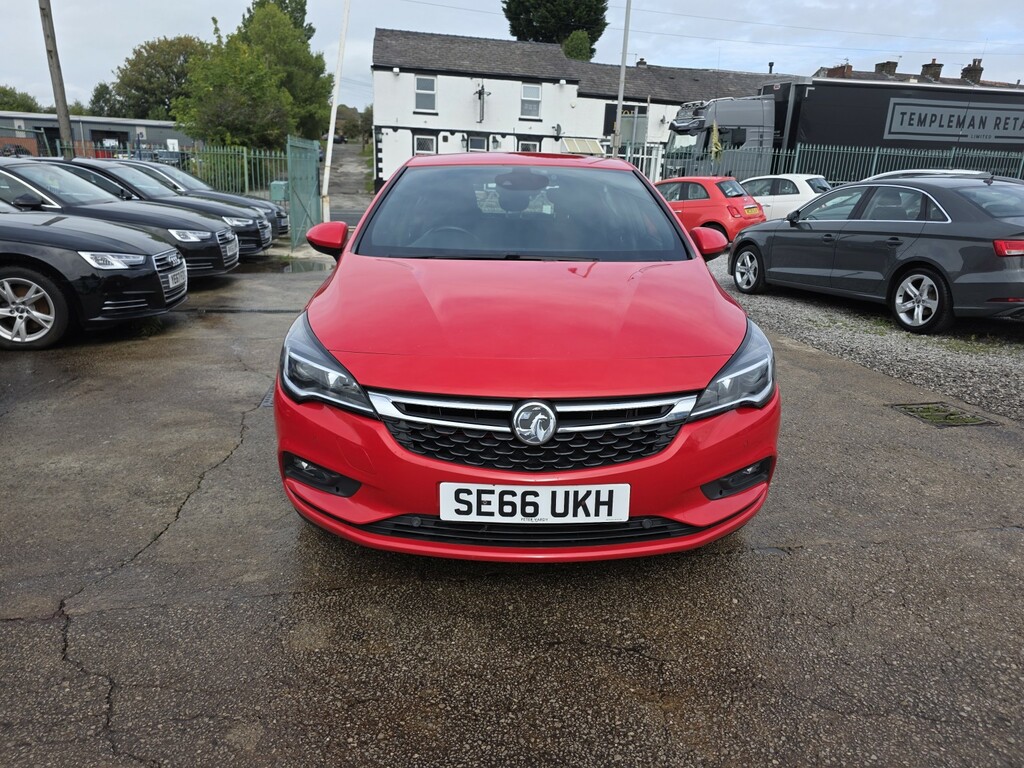Vauxhall Astra 1.6 Cdti Blueinjection Sri Red