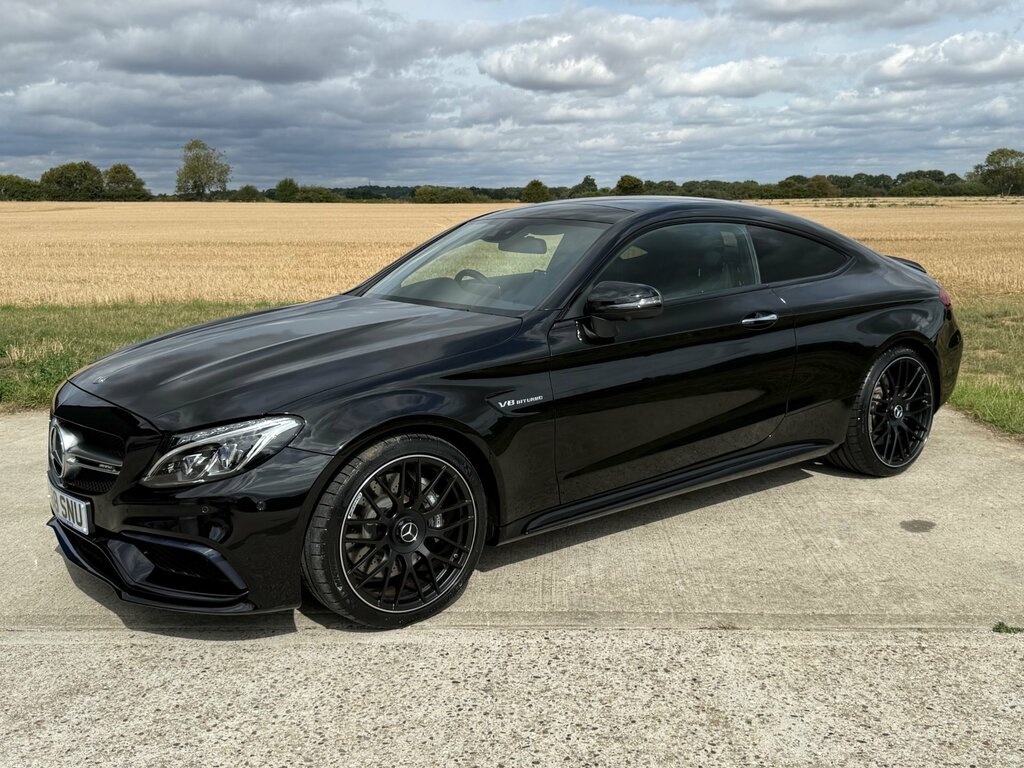 Mercedes-Benz C Class 4.0 C63 V8 Biturbo Amg Premium Coupe Black #2