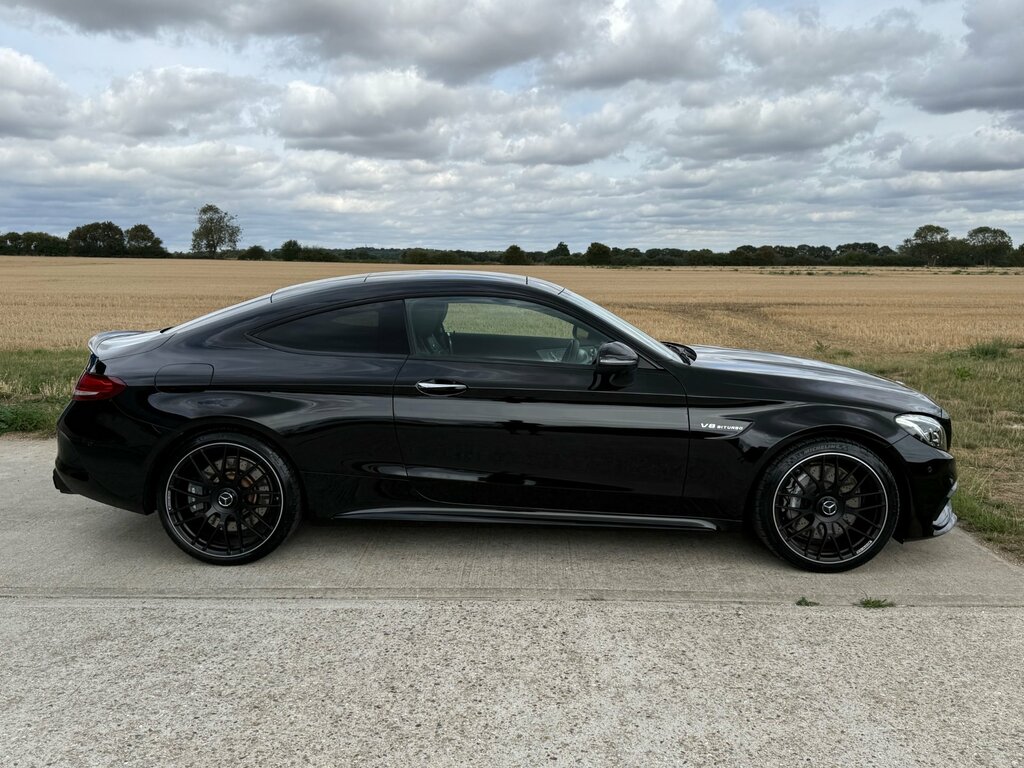 Mercedes-Benz C Class 4.0 C63 V8 Biturbo Amg Premium Coupe Black #4