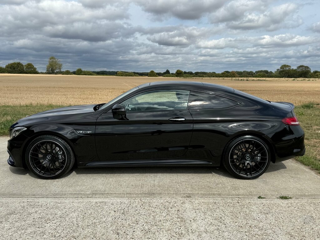 Mercedes-Benz C Class 4.0 C63 V8 Biturbo Amg Premium Coupe Black #3