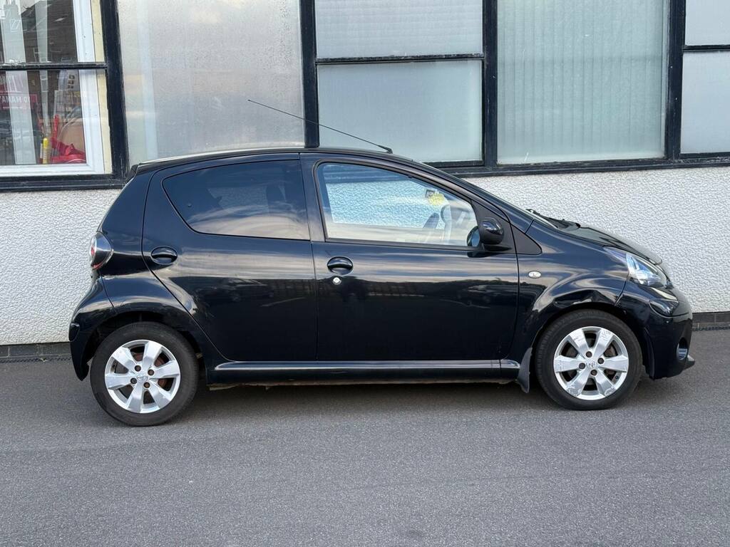 Toyota Aygo 1.0 Vvt-i Fire Ac Black #6
