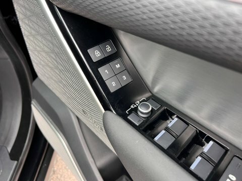 Land Rover Range Rover Velar R-dynamic S Black #45