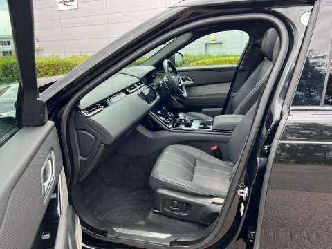 Land Rover Range Rover Velar R-dynamic S Black #30