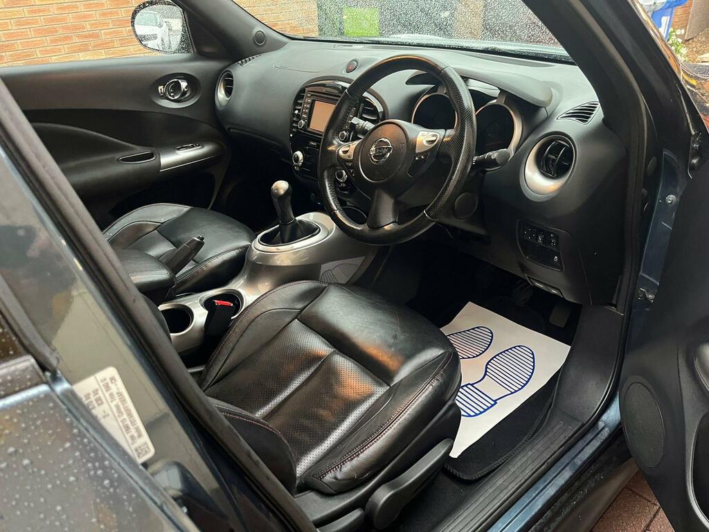 Nissan Juke Tekna Blue #5