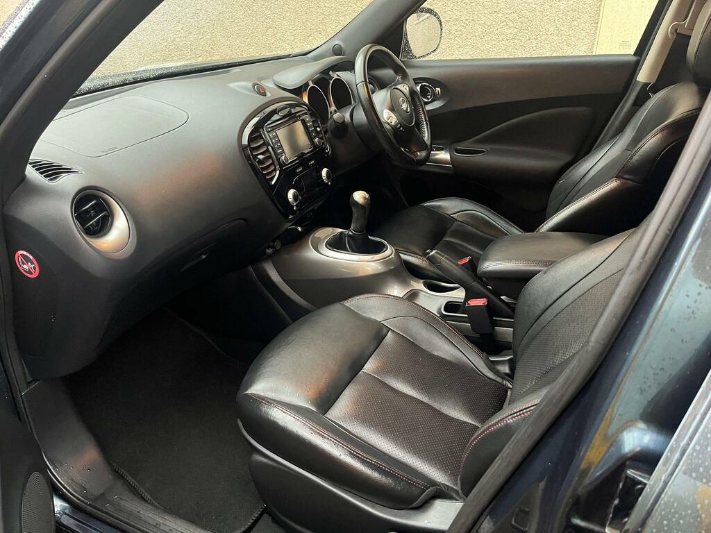 Nissan Juke Tekna White #25
