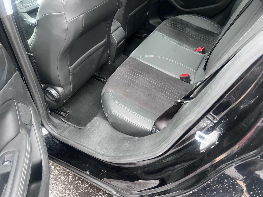 Peugeot 308 308 Active E-thp White #17
