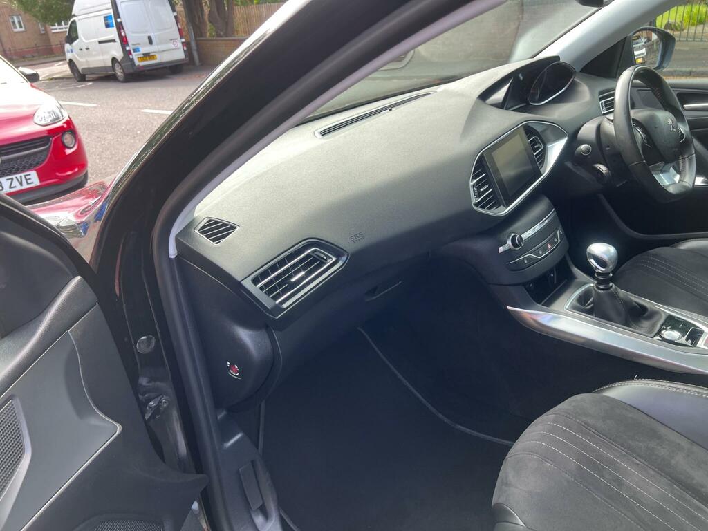 Peugeot 308 308 Active E-thp White #12