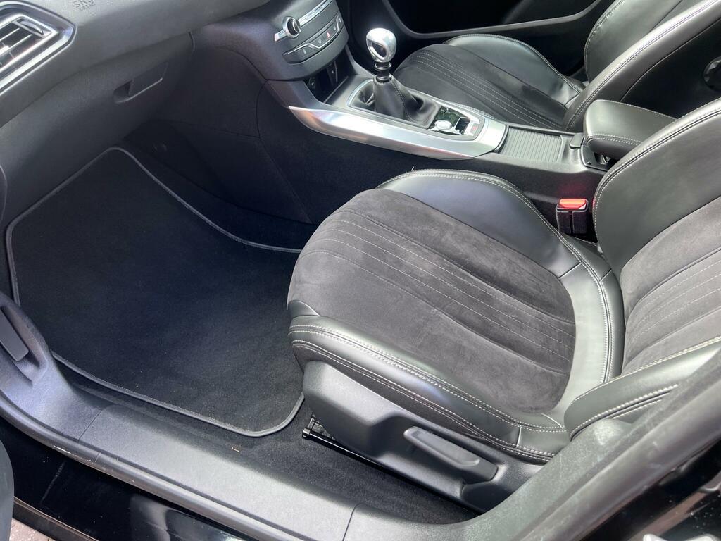 Peugeot 308 308 Active E-thp White #33