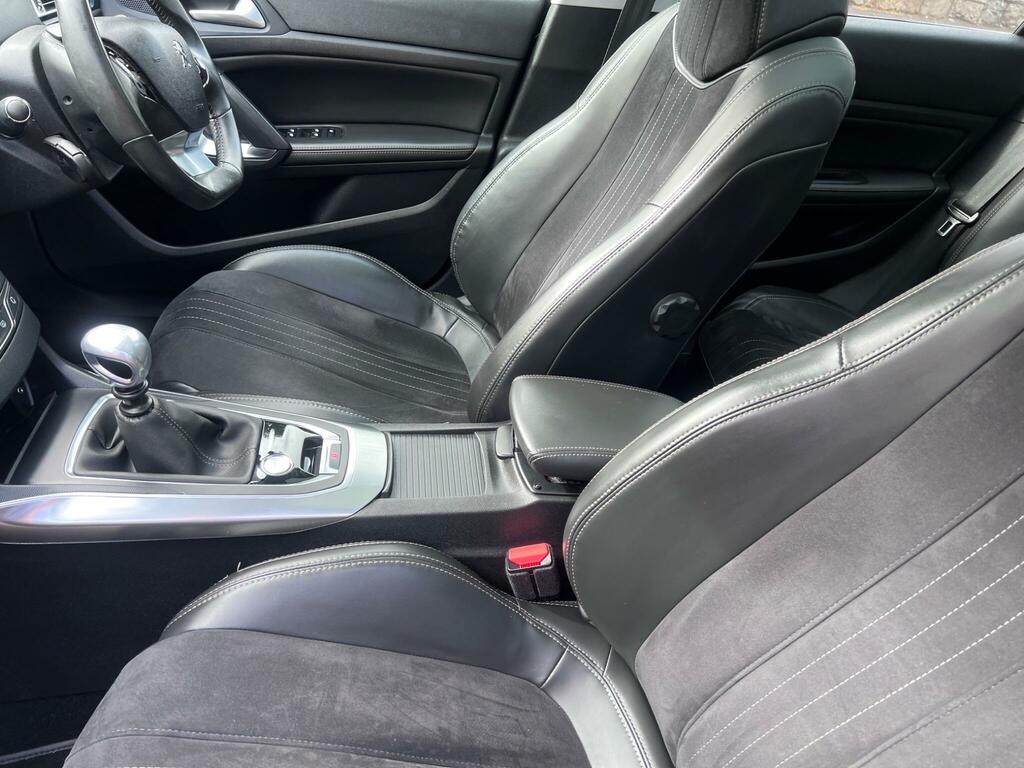 Peugeot 308 308 Active E-thp White #32