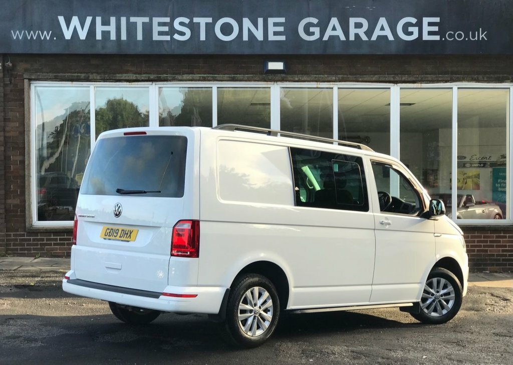Volkswagen Transporter 2L Highline White #6
