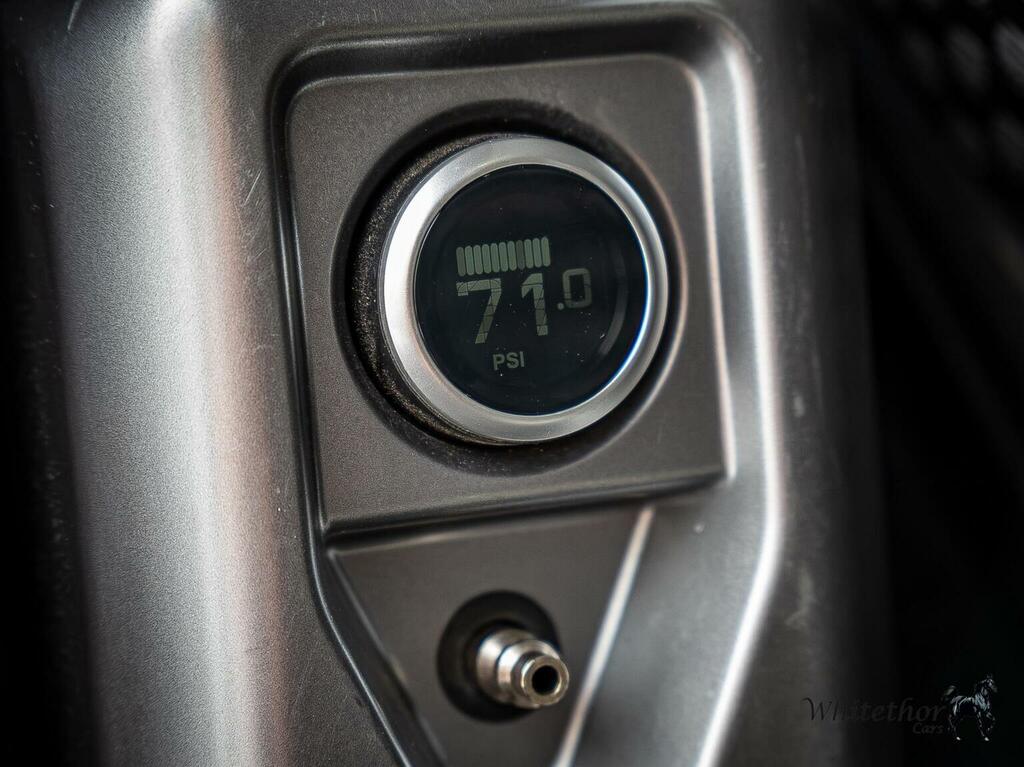 Land Rover Defender 90 X-dynamic Se Black #22