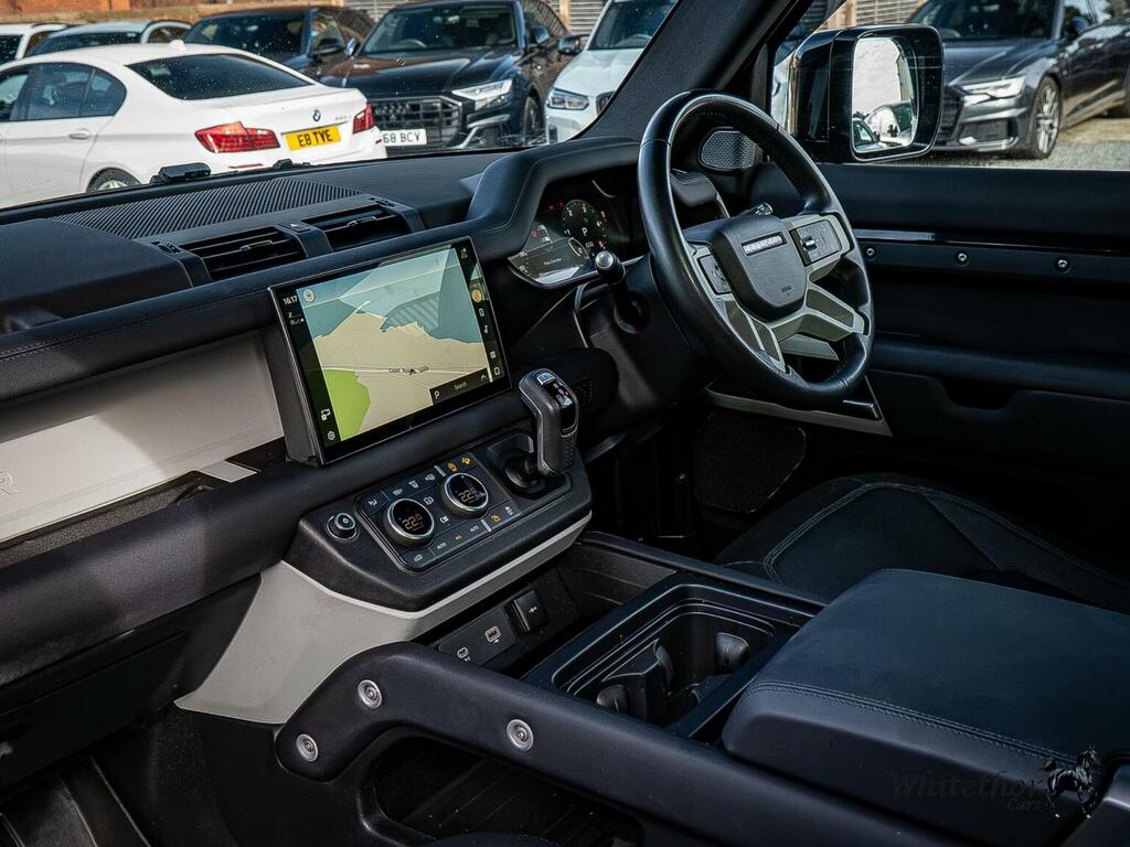 Land Rover Defender 90 X-dynamic Se Black #36