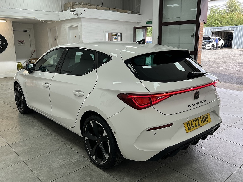 Cupra Leon Tsi Vz1 White #4