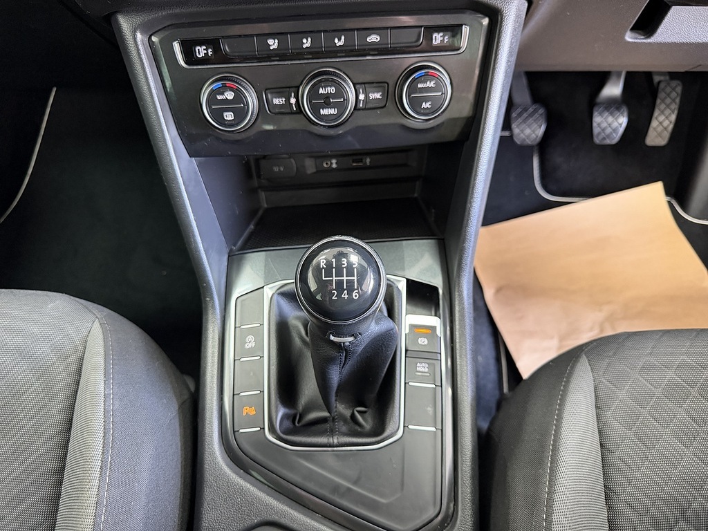 Volkswagen Tiguan Suv White #17