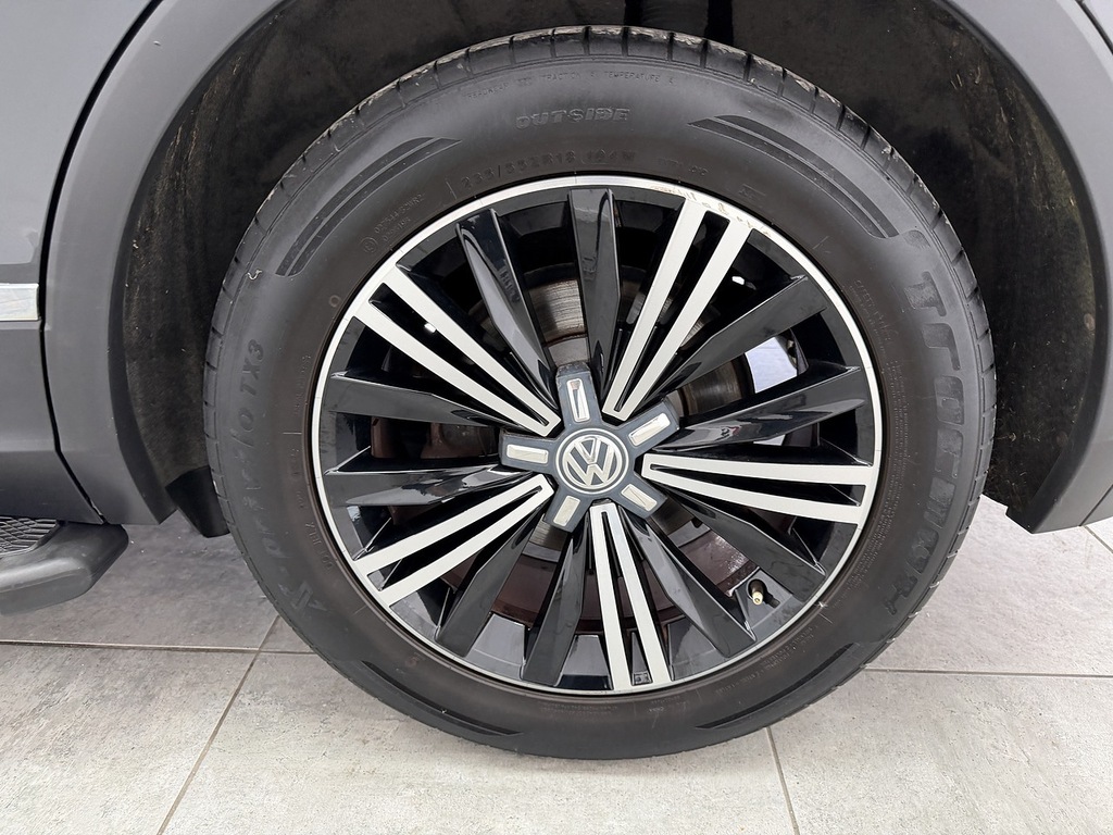 Volkswagen Tiguan Suv White #24