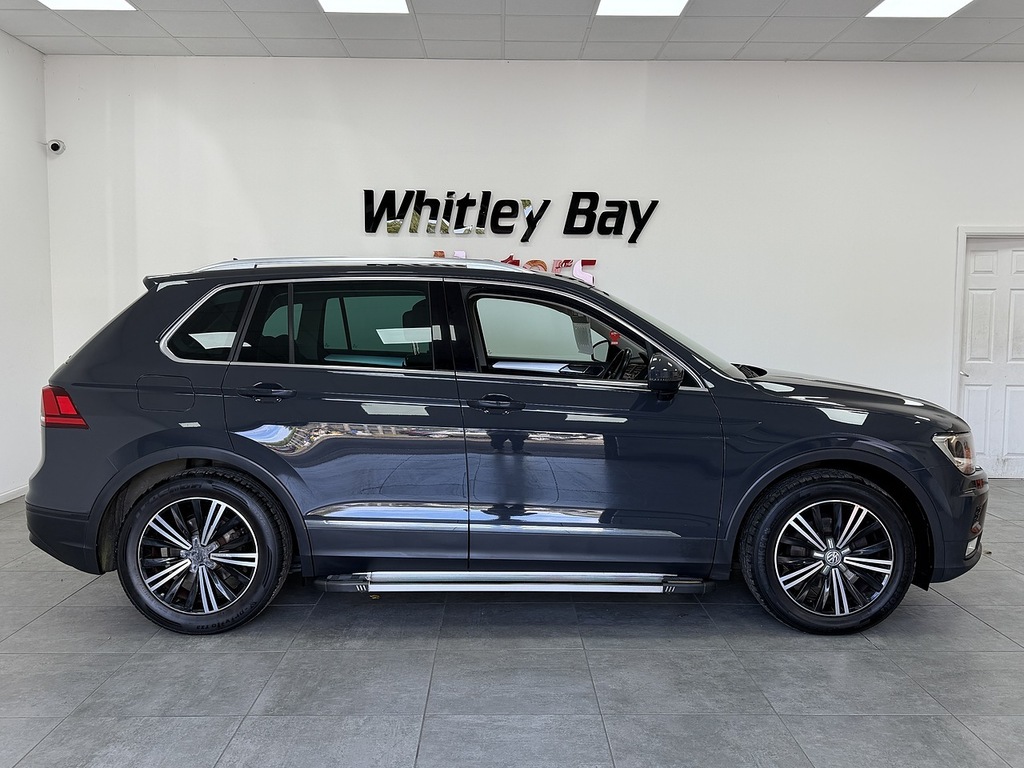 Volkswagen Tiguan Tdi Bluemotion Tech Se Navigation Grey #2