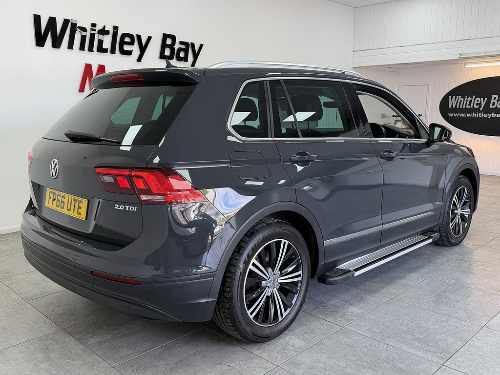 Volkswagen Tiguan Tdi Bluemotion Tech Se Navigation Grey #3