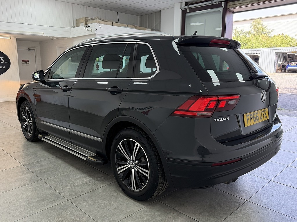 Volkswagen Tiguan Tdi Bluemotion Tech Se Navigation Grey #6