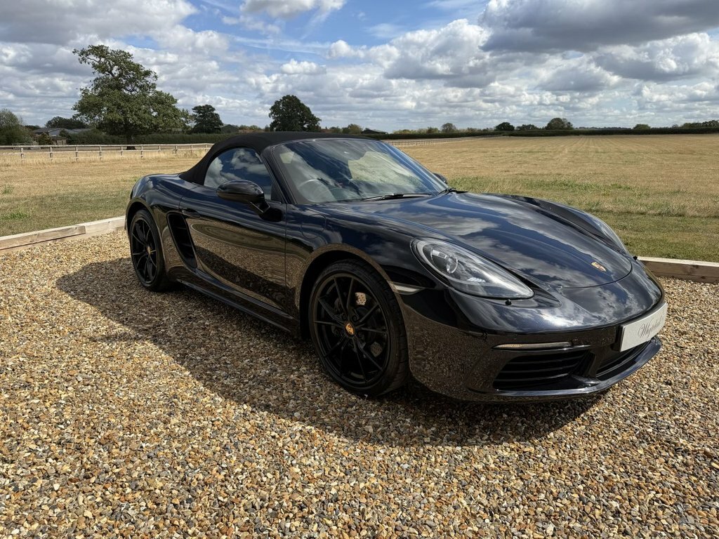Porsche 718 Boxster Boxster White #33