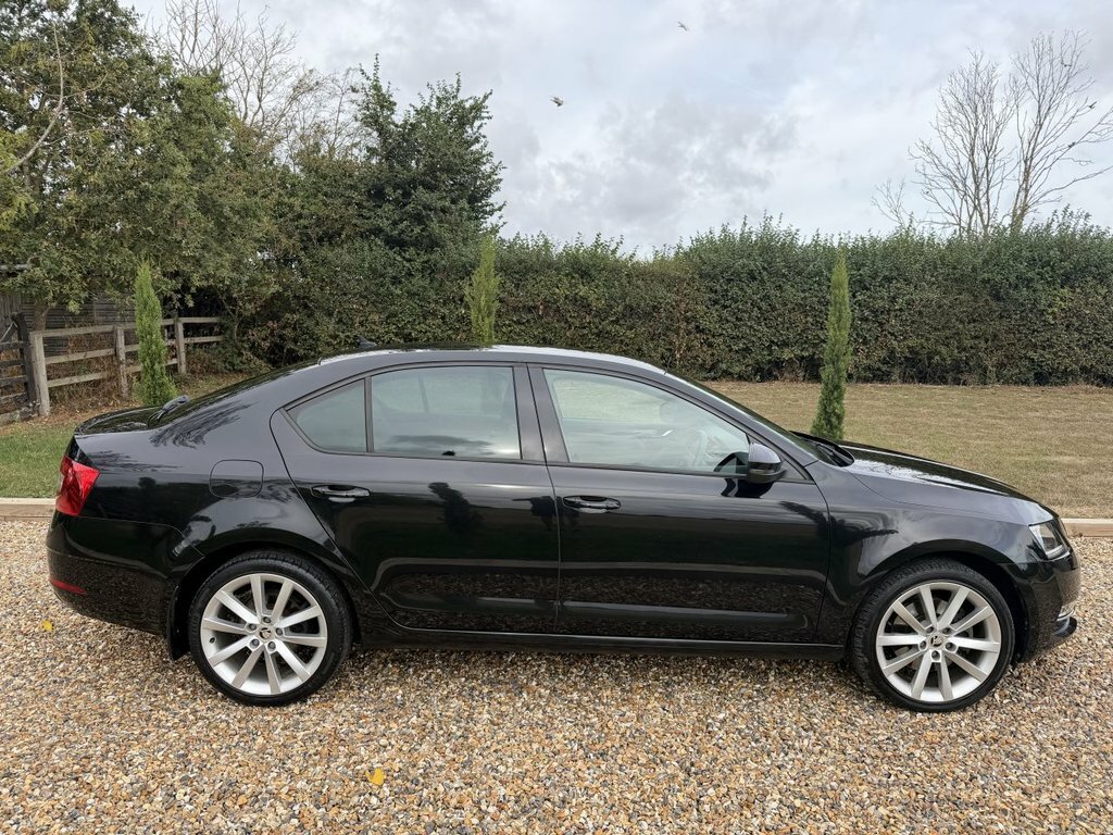 Skoda Octavia 2L Se L Black #4
