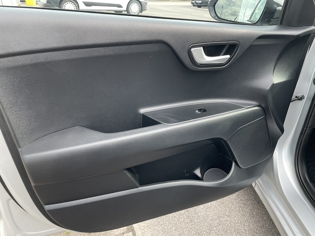 Kia RIO 1.2 Dpi 1 White #22