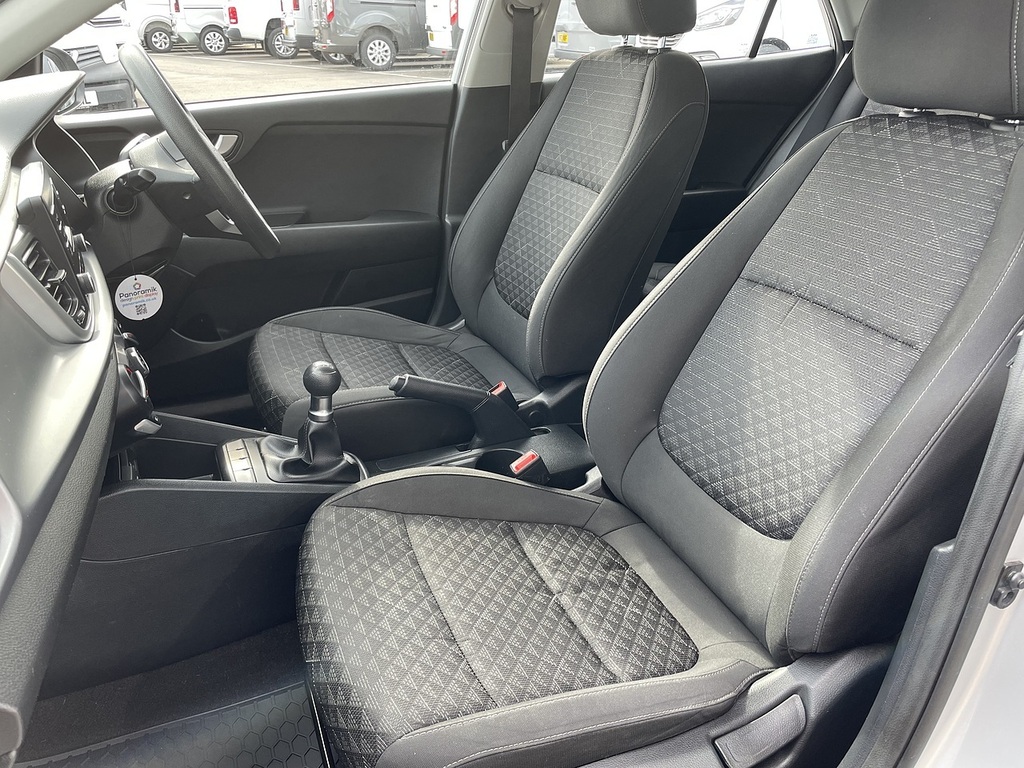 Kia RIO 1.2 Dpi 1 White #21