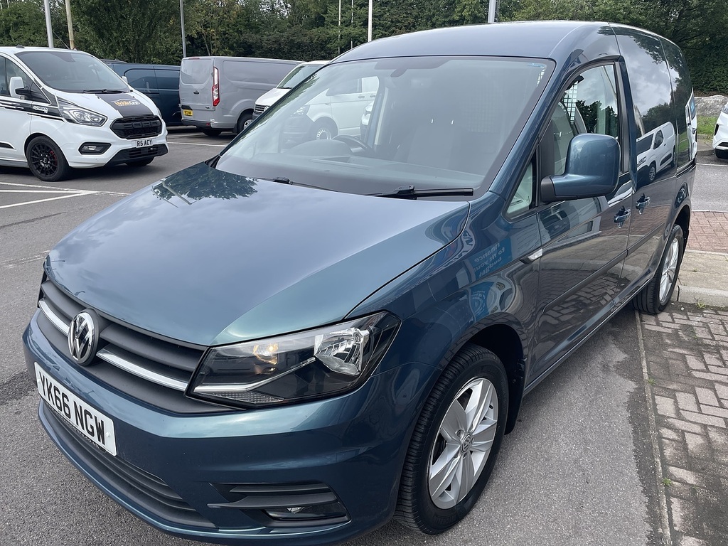 Volkswagen Caddy 2.0 Tdi C20 Bluemotion Tech Highline Panel Van Green #4
