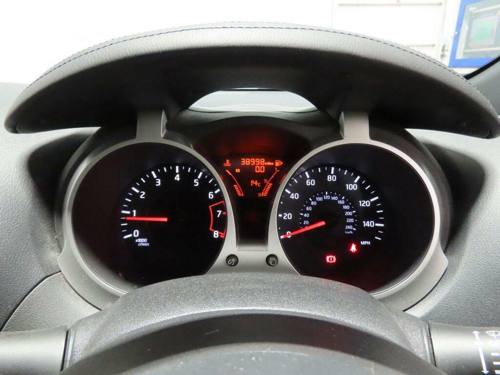 Nissan Juke 1.6 N-tec Red #12