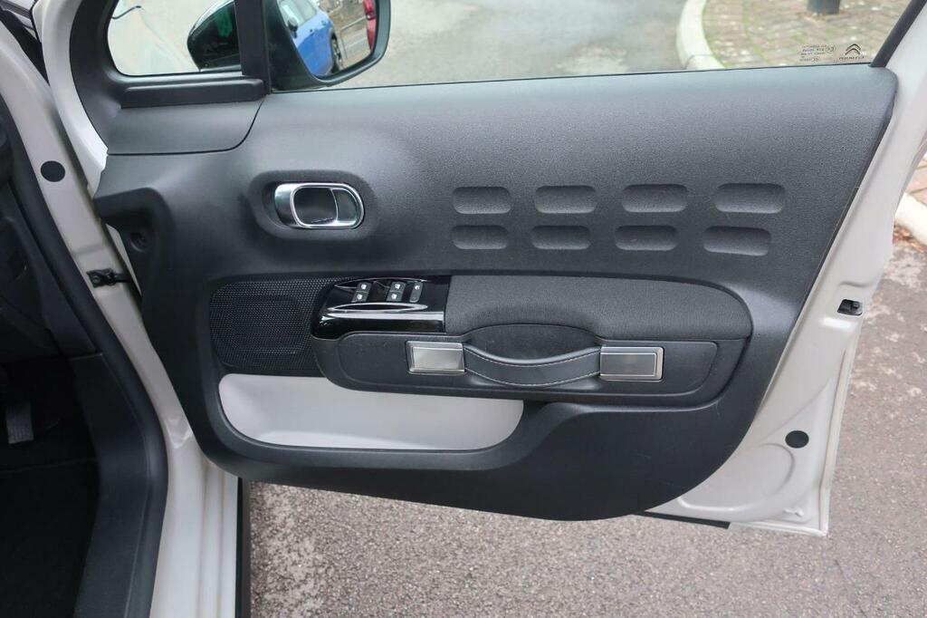 Citroen C3 1.2 Puretech 110 Shine Plus Grey #20