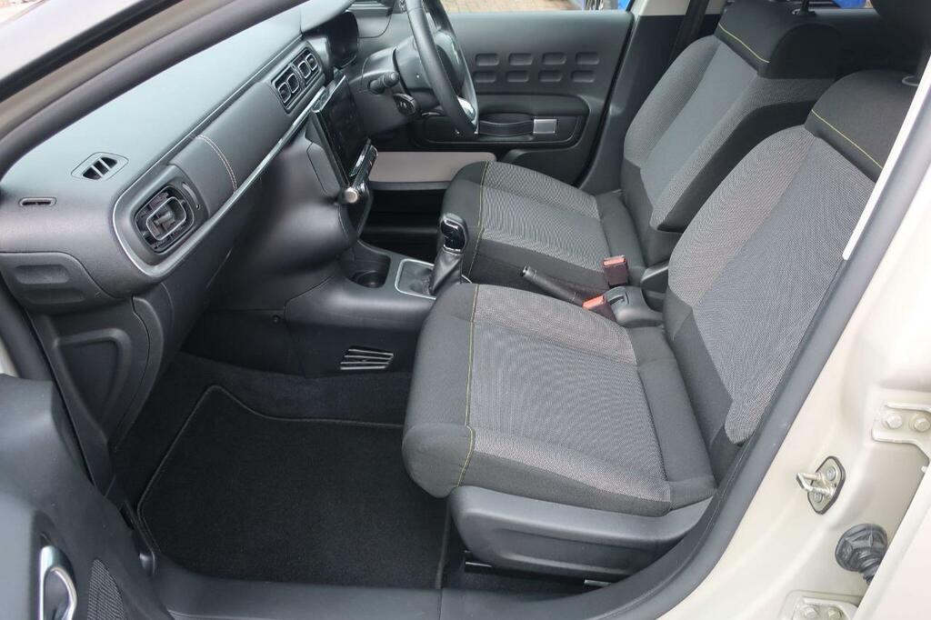 Citroen C3 1.2 Puretech 110 Shine Plus Grey #26