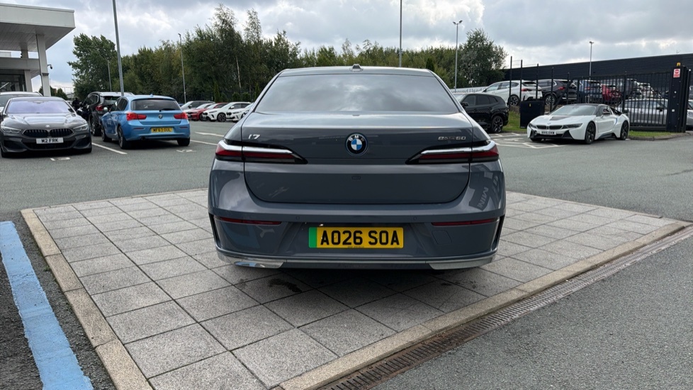 BMW i7 I7 Edrive50 M Sport Blue #32