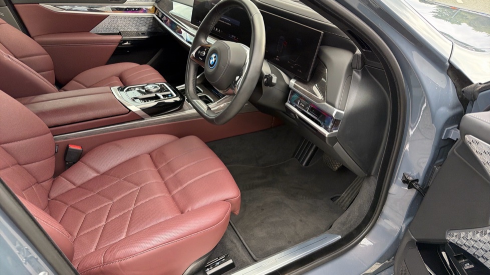 BMW i7 I7 Edrive50 M Sport Blue #92