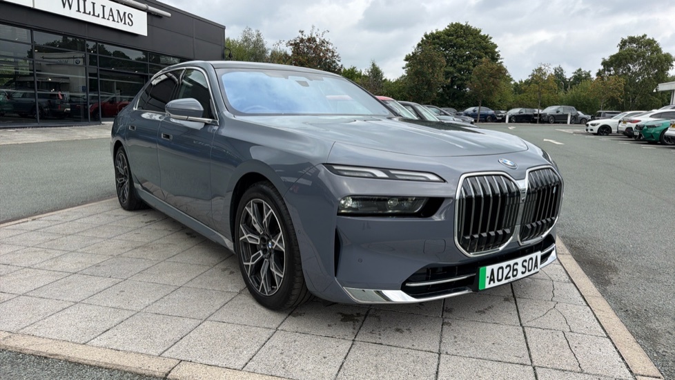 BMW i7 I7 Edrive50 M Sport Blue #24
