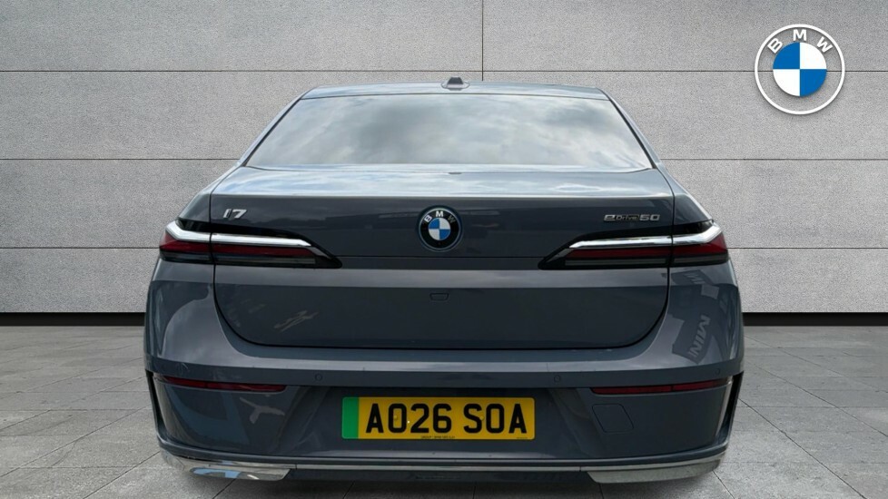 BMW i7 I7 Edrive50 M Sport Blue #15