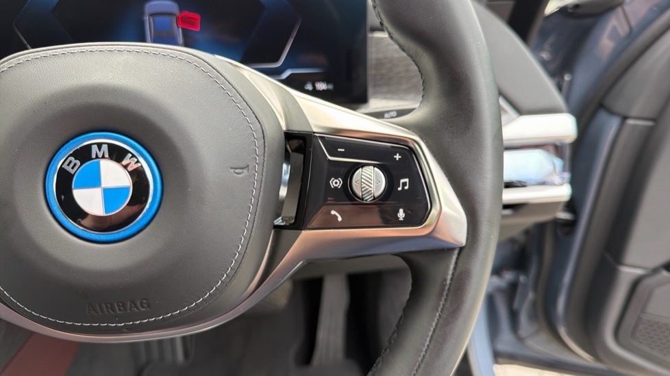 BMW i7 I7 Edrive50 M Sport Blue #18