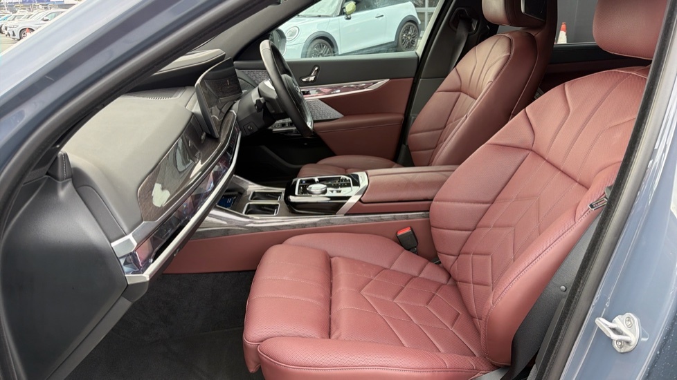 BMW i7 I7 Edrive50 M Sport Blue #61