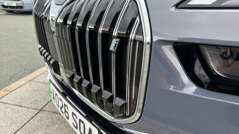 BMW i7 I7 Edrive50 M Sport Blue #57