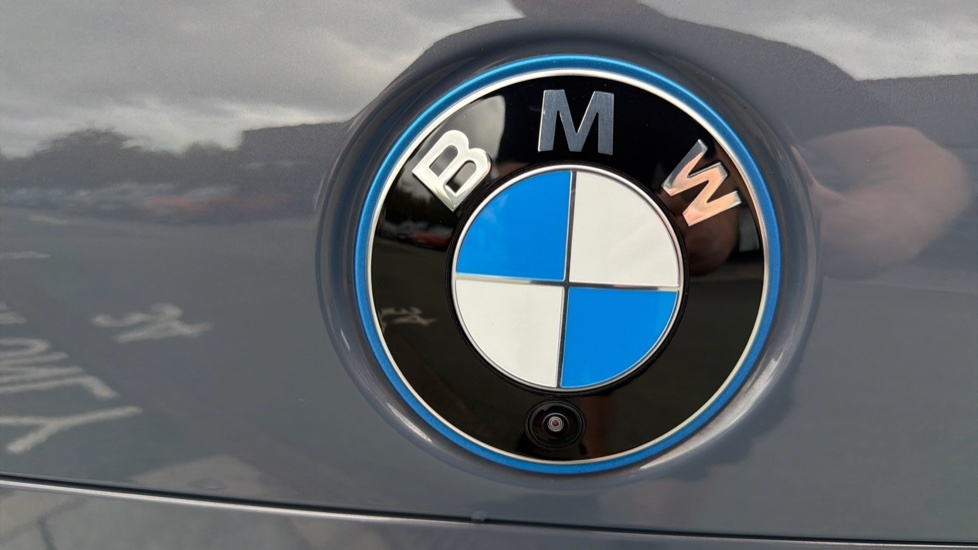 BMW i7 I7 Edrive50 M Sport Blue #47