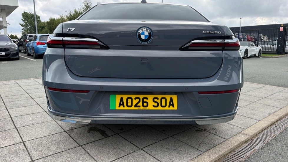 BMW i7 I7 Edrive50 M Sport Blue #48