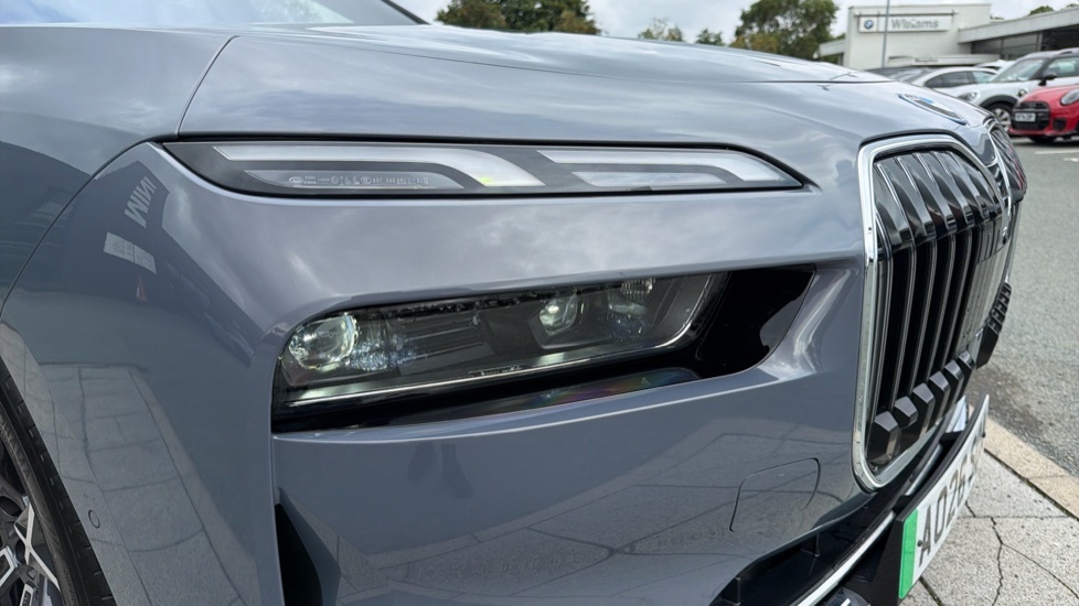 BMW i7 I7 Edrive50 M Sport Blue #23