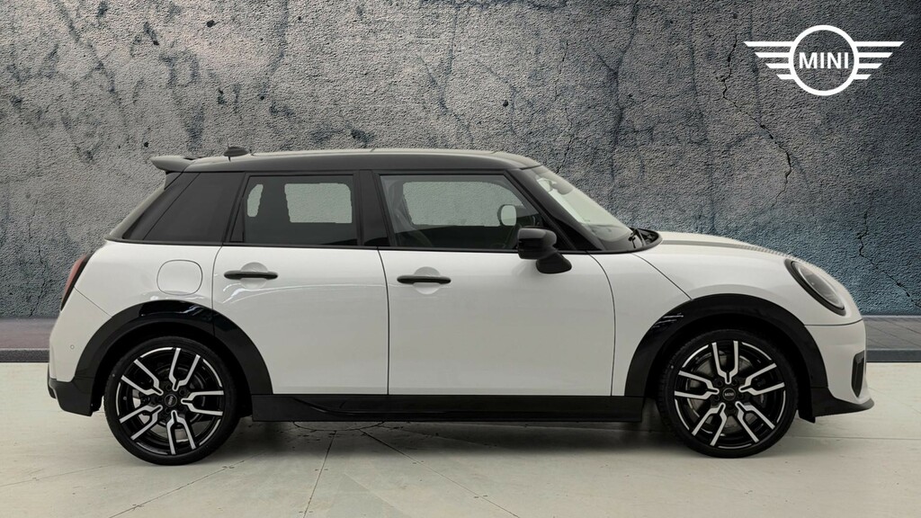 Mini Hatch 1.5 C Sport Red #3