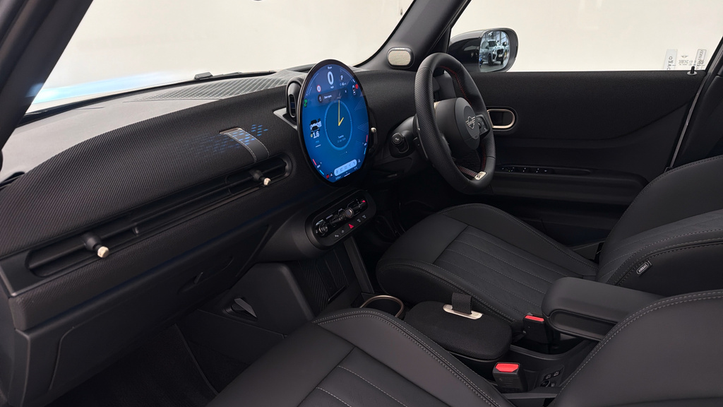 Mini Hatch 1.5 C Sport Red #7