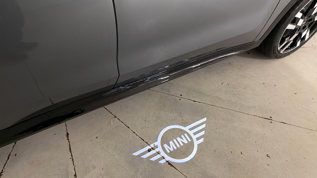 Mini Countryman U25 Mini E White #47
